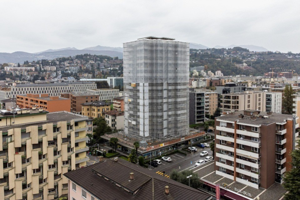 Toni accesi sulla Casa alta di Viganello