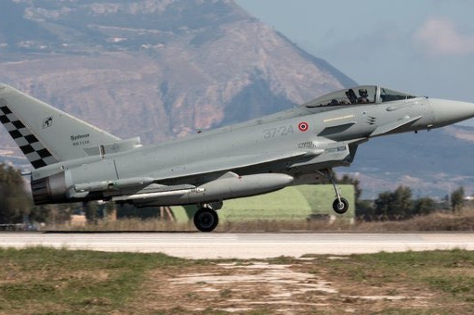 Eurofighter precipita in Sicilia, morto il pilota
