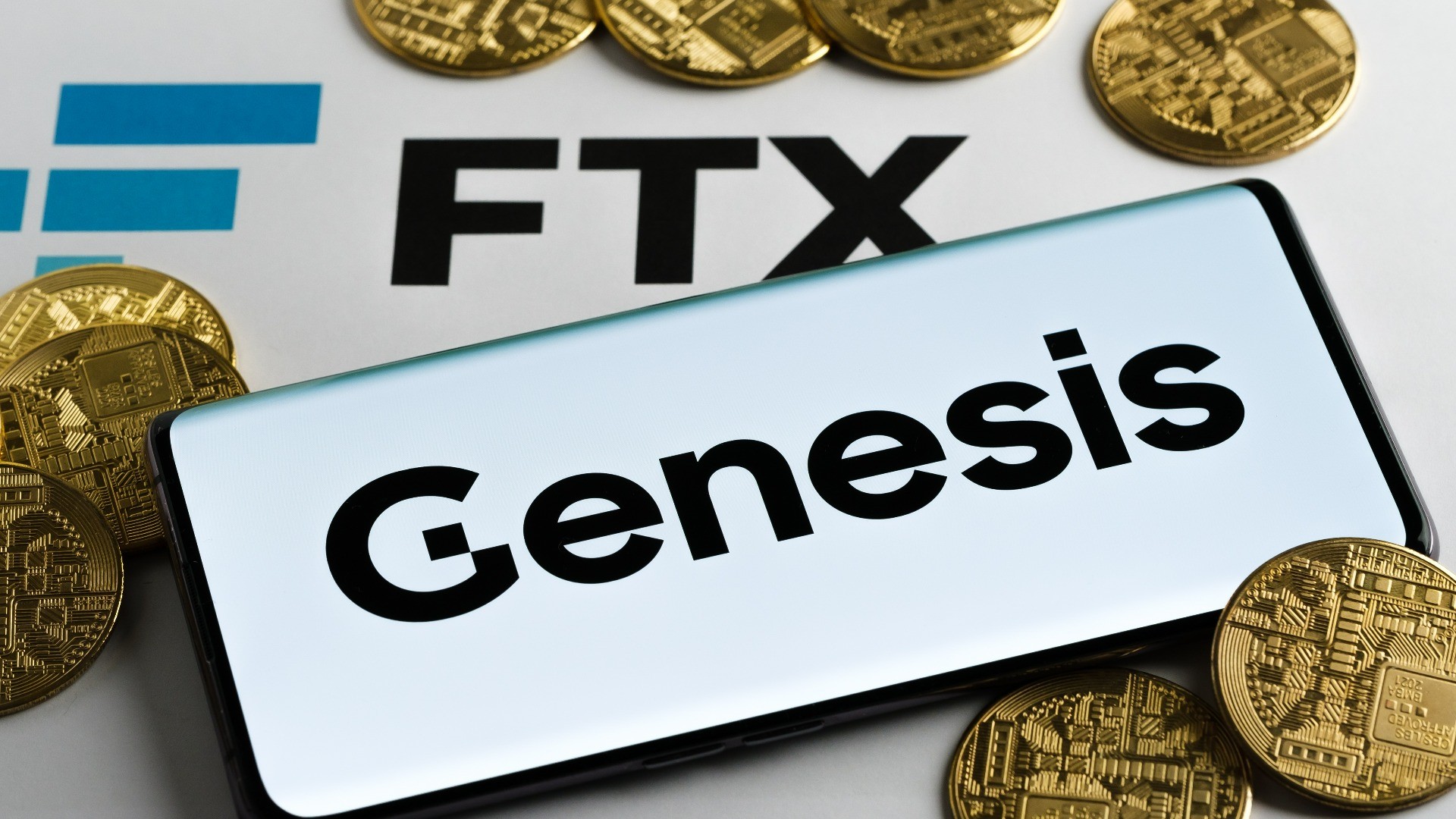 Anche Genesis rischia la bancarotta