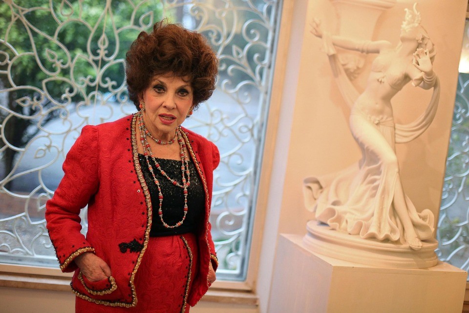  Morta Gina Lollobrigida