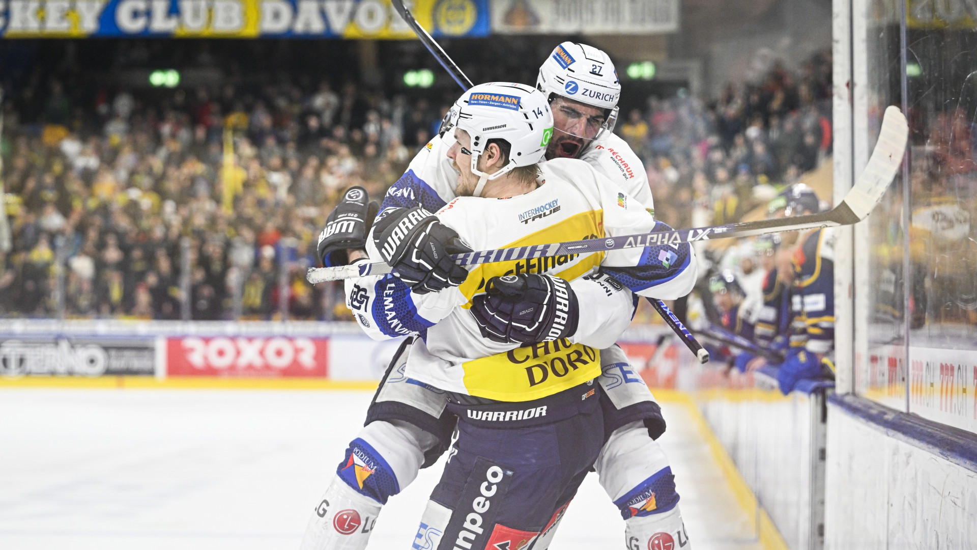 Chlapik stende il Davos e tiene in vita l’Ambrì