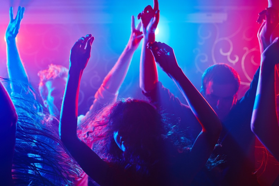 Blu Martini 19.enne alla sbarra