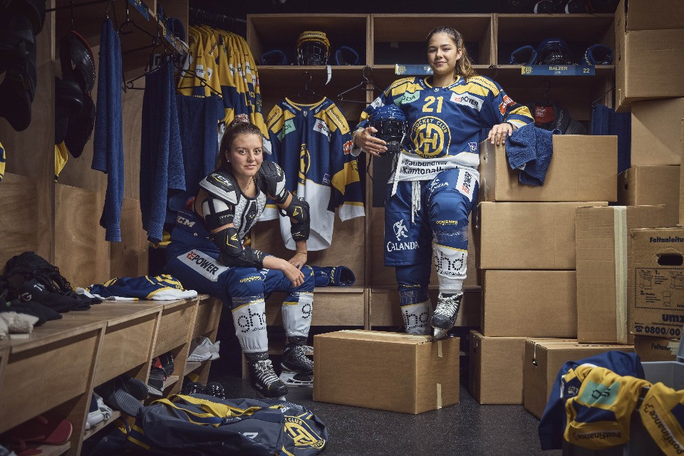 Le Thurgau Indien Ladies diventano HC Davos. Ecco come si trasferisce un team di hockey