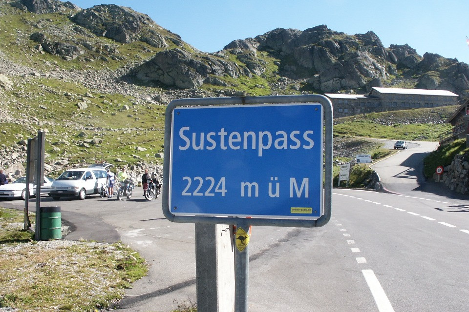 Passo del Susten chiuso per pericolo di valanghe