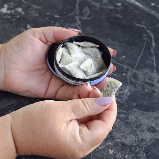 Snus e nicotine pouches hanno sostituito le sigarette, ma gli effetti restano Snus e nicotine pouches hanno sostituito le sigarette, ma gli effetti restano