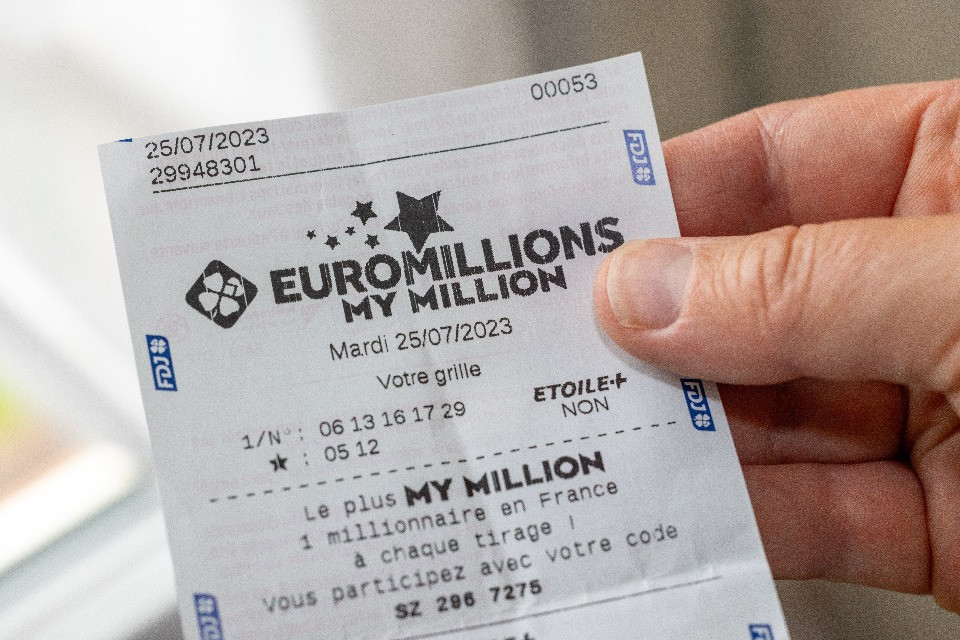 Vince un milione di euro con EuroMillions, ma non si è ancora fatto vivo per ritirare il premio
