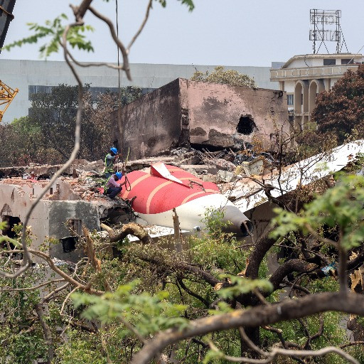 Schianto di Air India, l'inchiesta si sposta sempre più sulle azioni del comandante