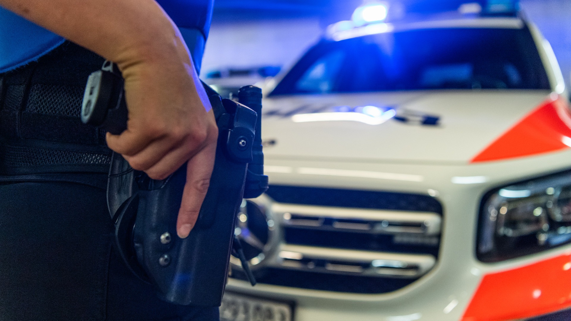 Un poliziotto della Comunale arrestato per abusi sessuali