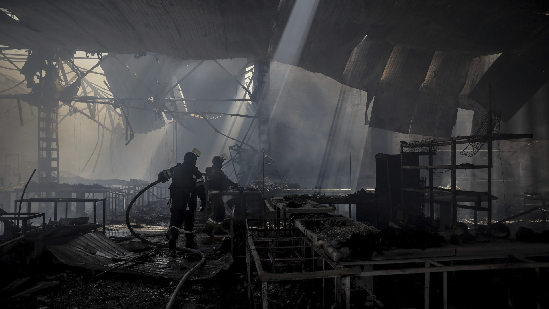 Attacchi russi su Mykolaiv, Kharkiv e Kiev
