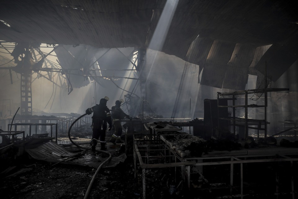 Attacchi russi su Mykolaiv, Kharkiv e Kiev