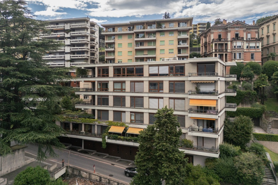 Uno dei pochi edifici di pregio degli anni '60 a Lugano