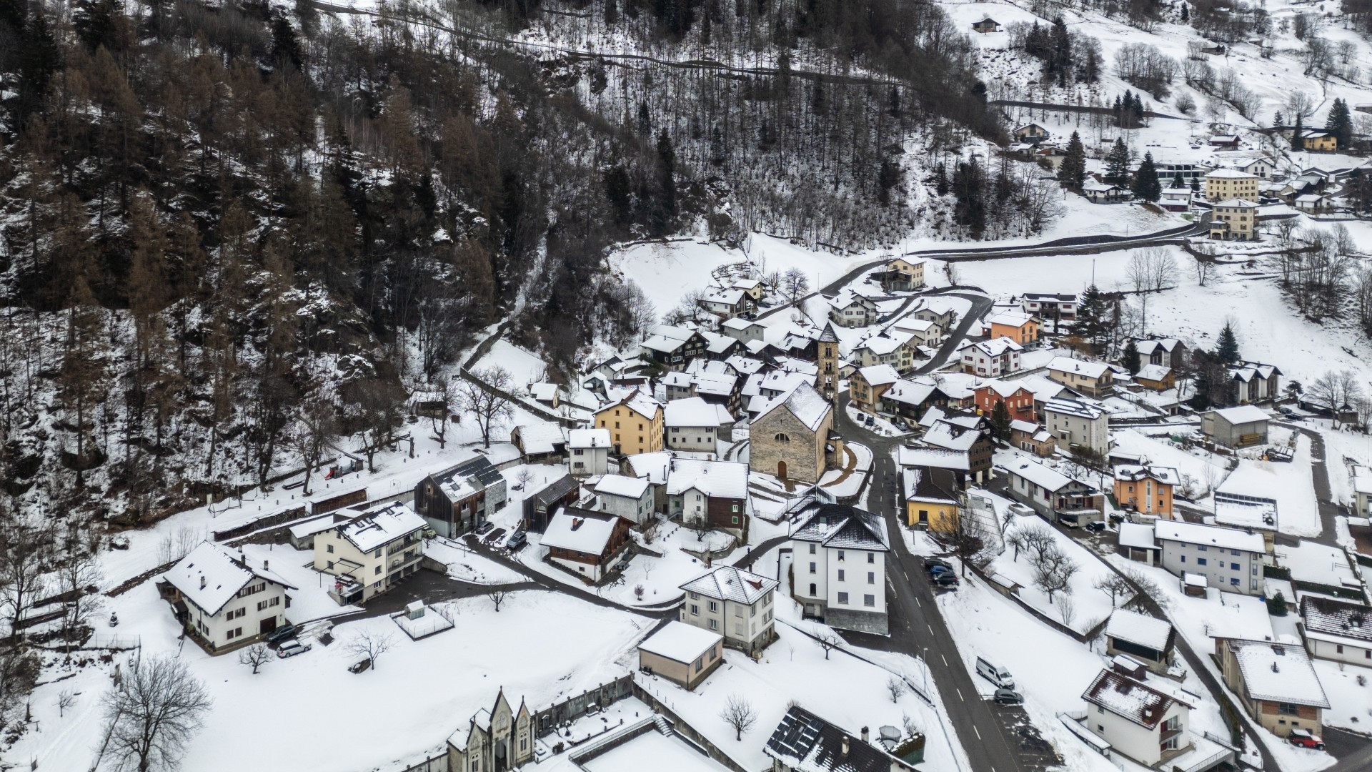 Leventina, ora la valle è di fronte a un bivio