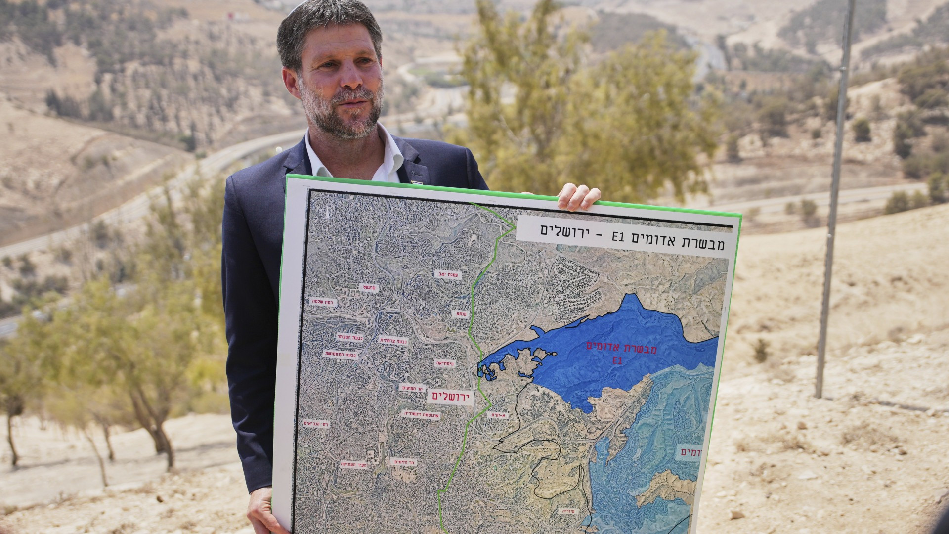Israele approva nuovi insediamenti per dividere la Cisgiordania