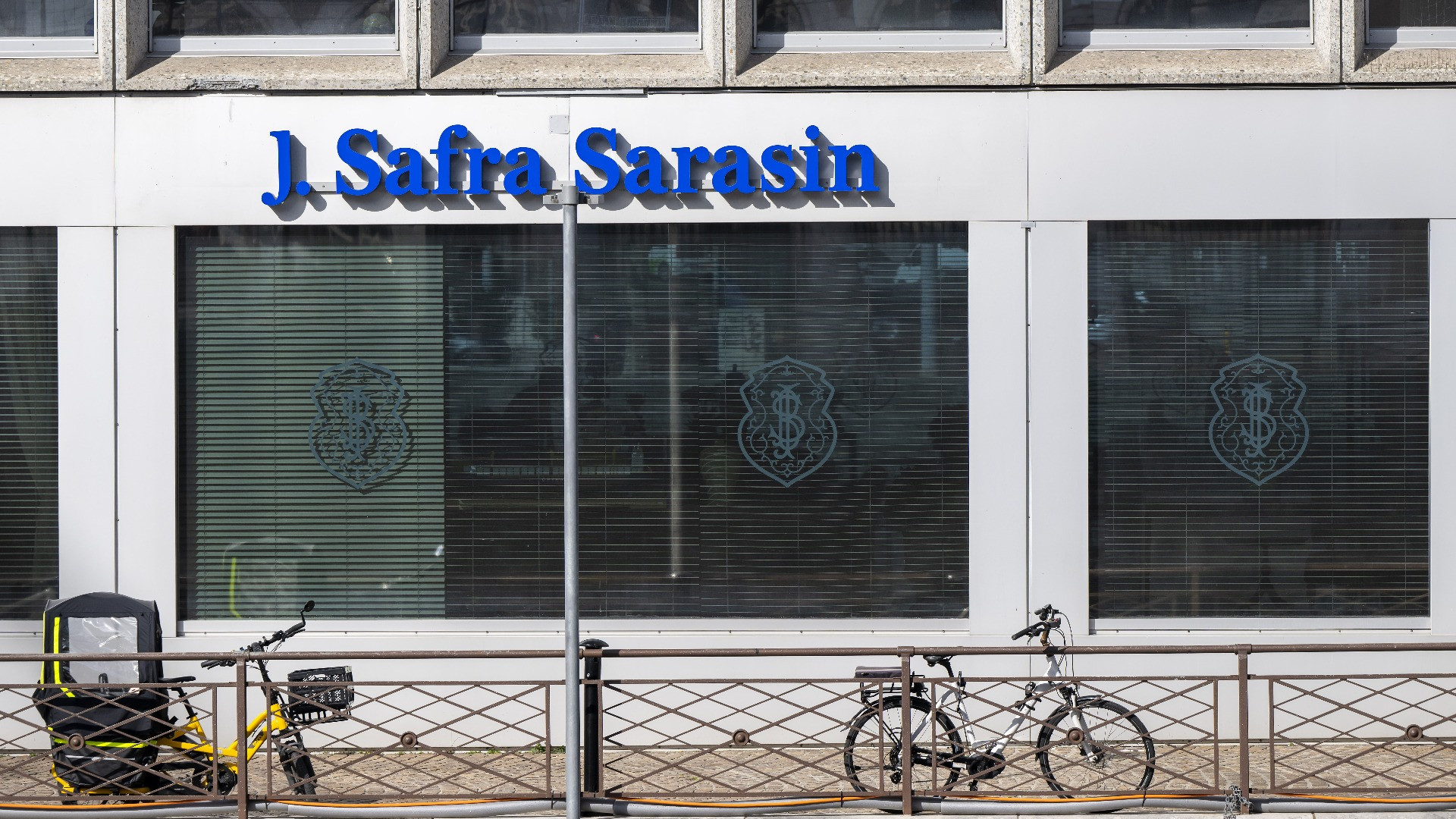 Multa di 3,5 milioni per la banca J. Safra Sarasin