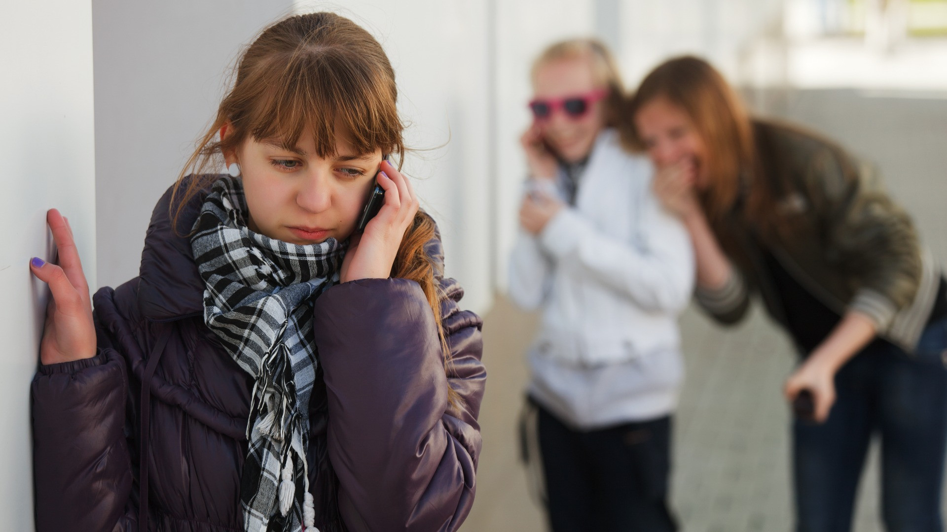 Una linea diretta e «amica» che ascolta i giovani in difficoltà
