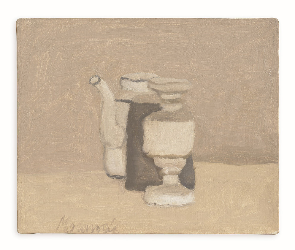 Giorgio Morandi, Natura Morta, 1963, olio su tela, 25 x 30 cm, collezione privata&nbsp;© 2025, ProLitteris, Zürich
