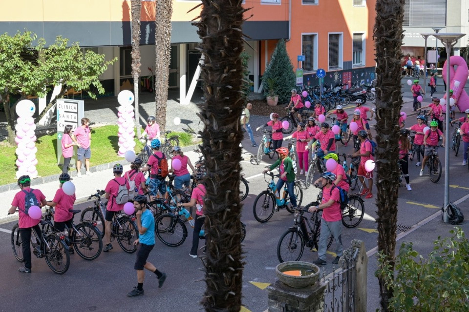 Torna la biciclettata rosa