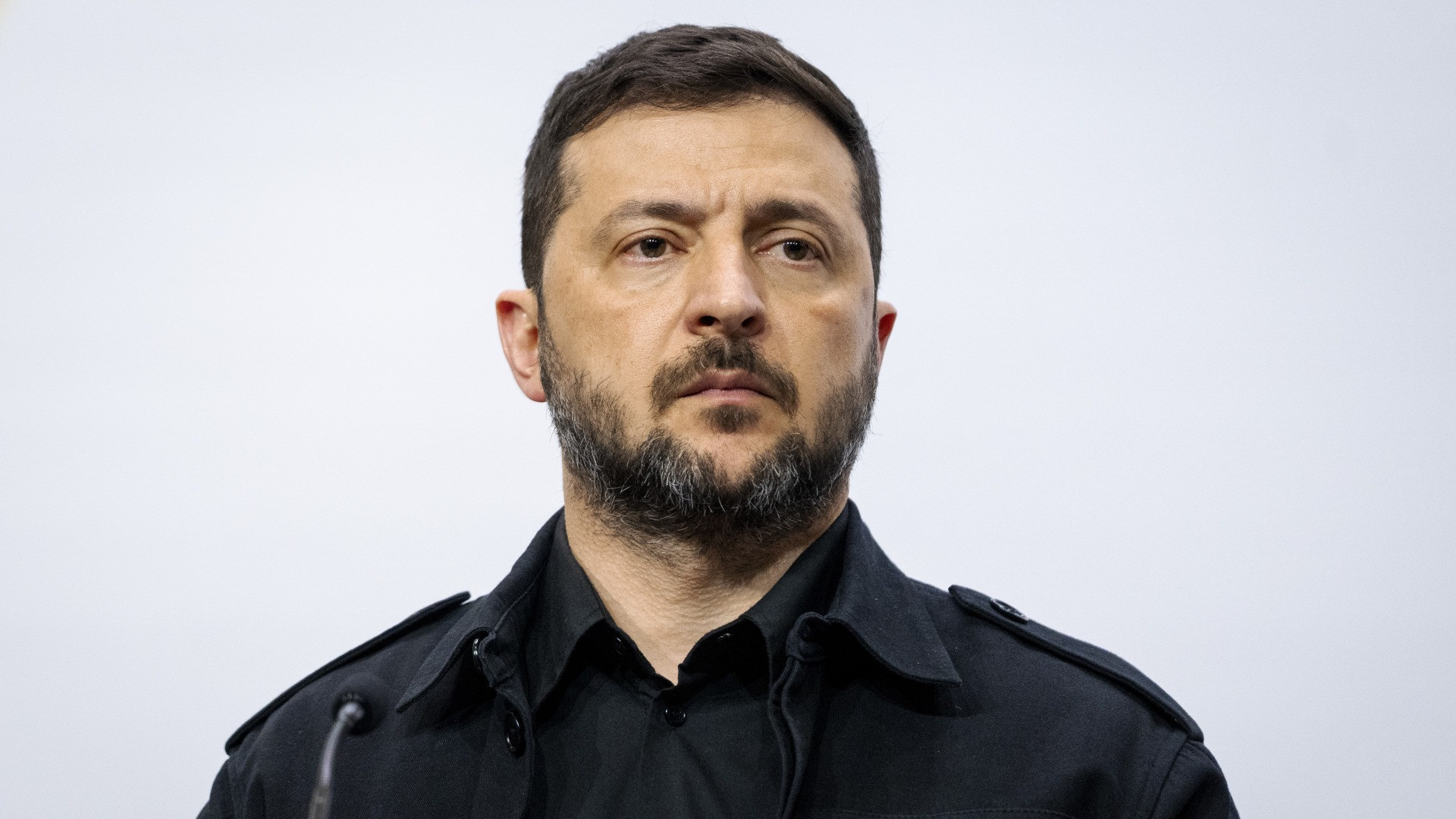 Zelensky: «Migliaia di componenti prodotti in occidente in droni e missili russi»