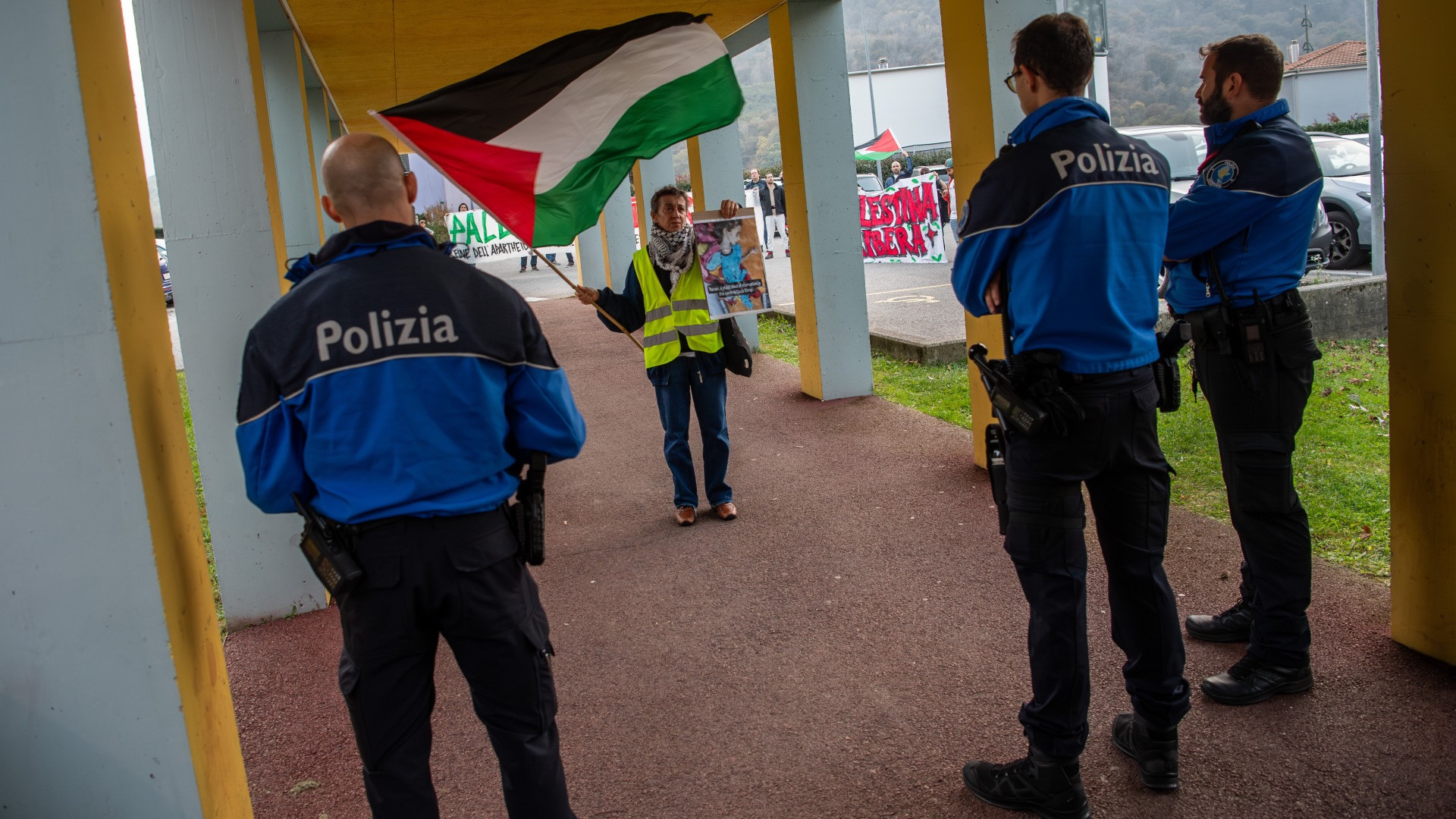 A favore della Palestina e contro Ignazio Cassis: proteste a Camignolo