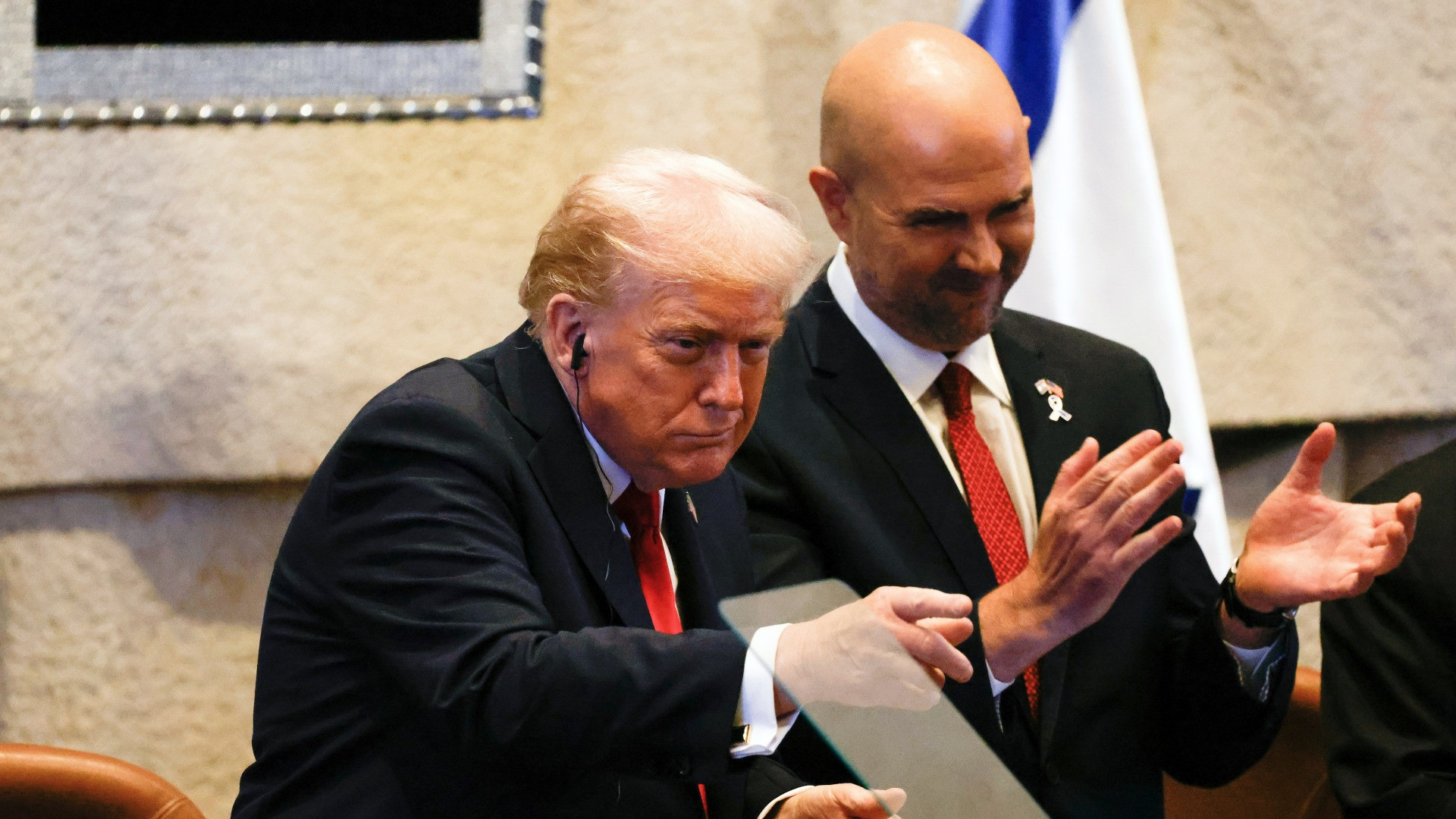 Trump ha firmato l'accordo di pace per Gaza