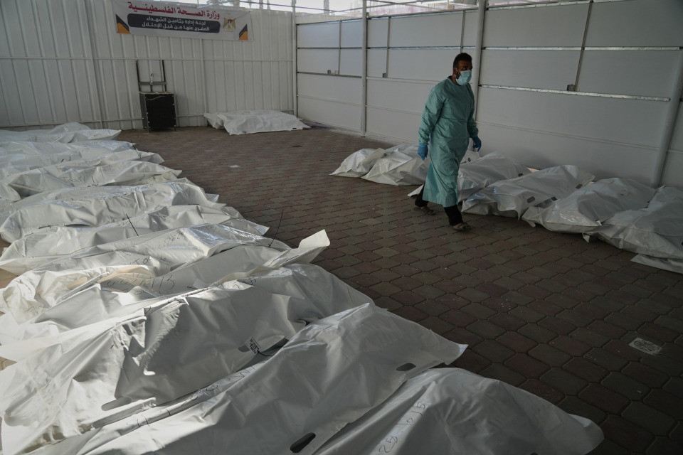«Segni di tortura ed esecuzione sui corpi dei palestinesi restituiti a Gaza da Israele»