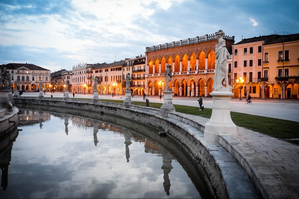 Un viaggio tra affreschi, storia e gusto: Padova Urbs Picta in dieci tappe imperdibili