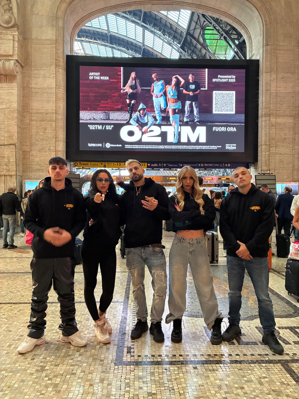 02 Trap Mafia, stazione di Milano Centrale