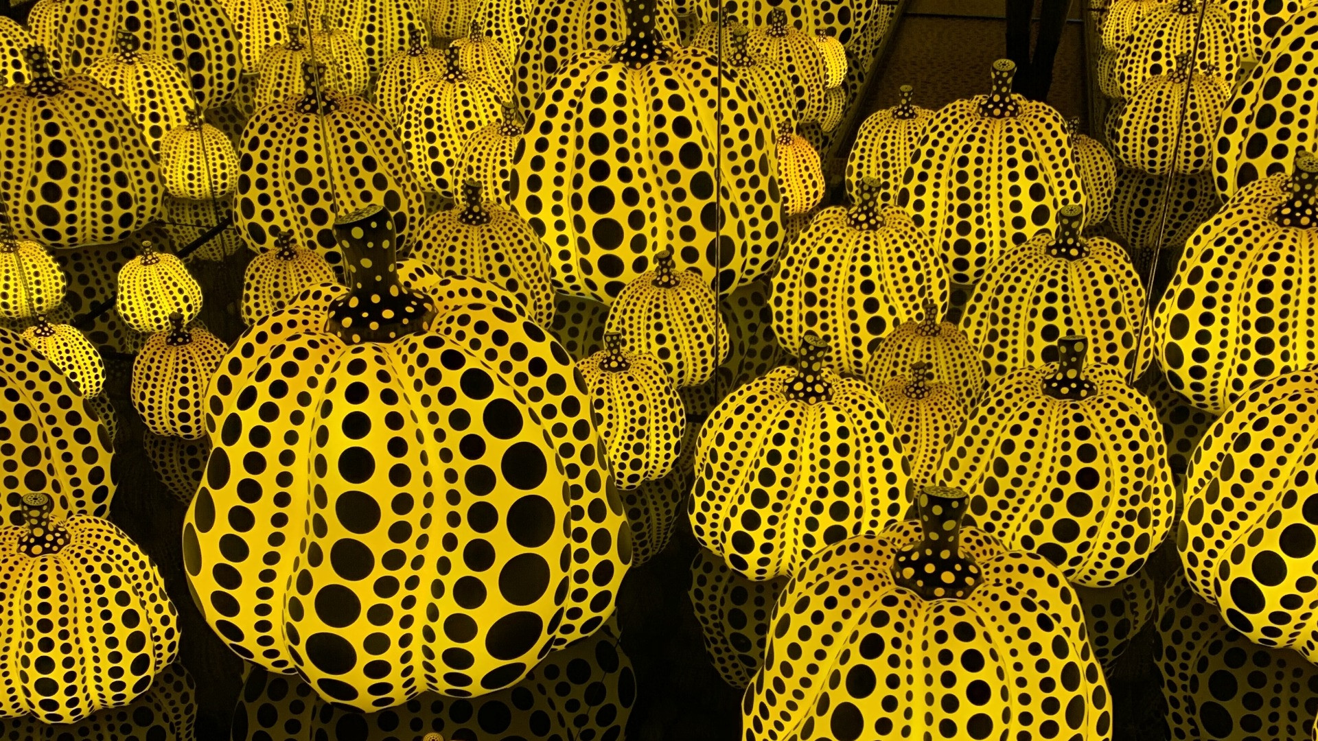 Natale a Basilea passando dal magico mondo di Yayoi Kusama