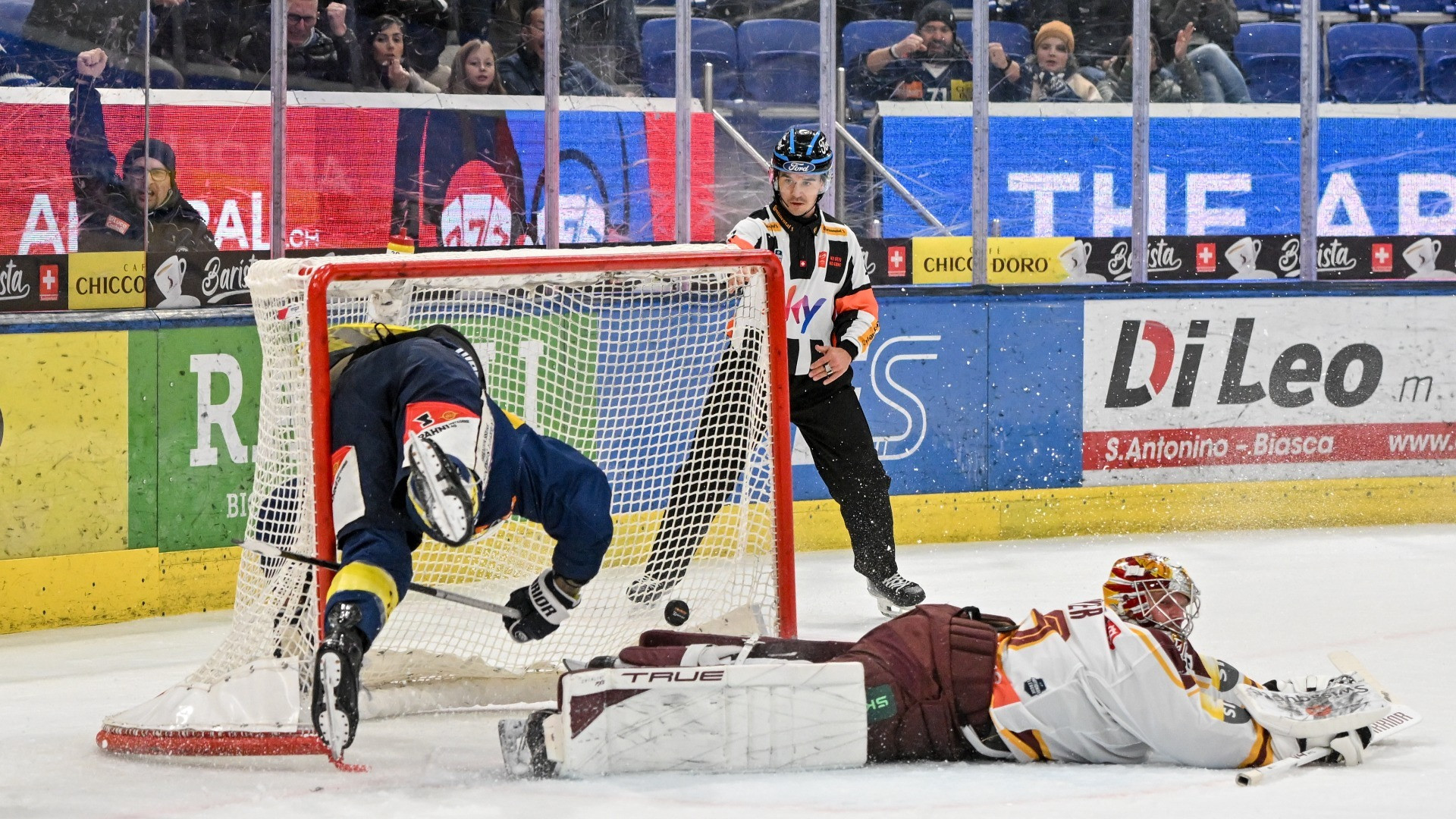 L’Ambrì fa fuoco e fiamme e poi gestisce la situazione