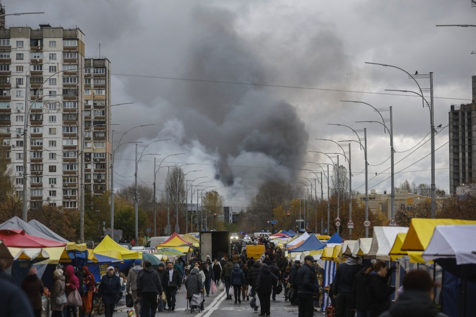 Pesante attacco russo su Kiev: almeno 3 morti e 29 feriti
