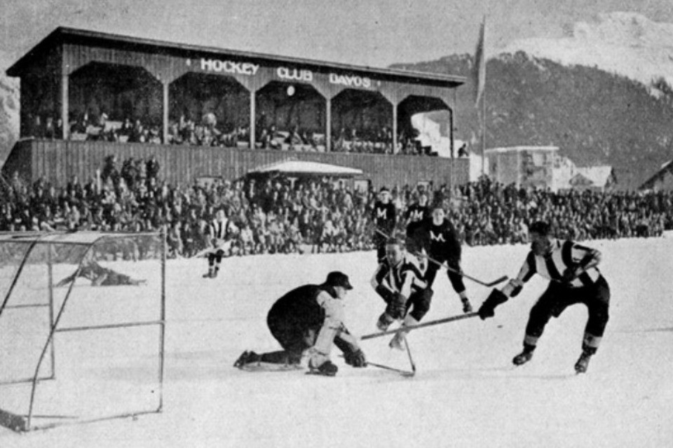 La Svizzera centra la finale agli Europei di hockey a Davos