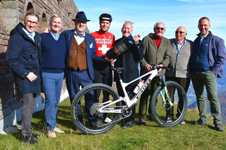 Il Quattromani pedala con Filippo Colombo