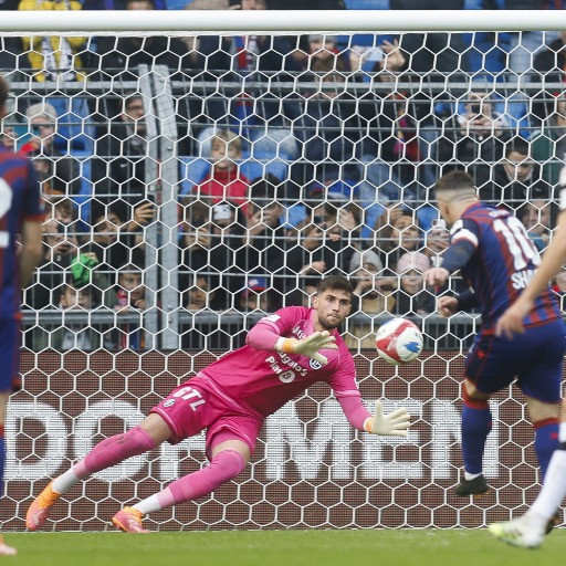 Sha... Saipi si prende la scena e il Lugano sbanca il St. Jakob