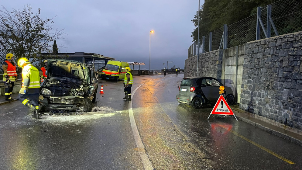 Il giovane guidava la Smart. ©RESCUE MEDIA