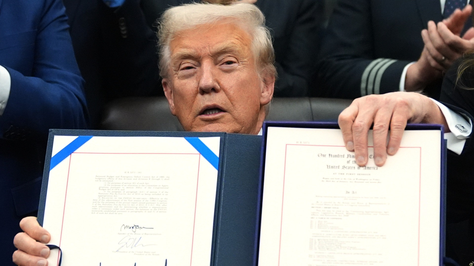 Sì della Camera e firma di Donald Trump: lo shutdown USA è terminato