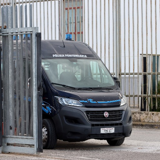 Tentativo di evasione e rivolta al Bassone di Como: detenuto in codice rosso