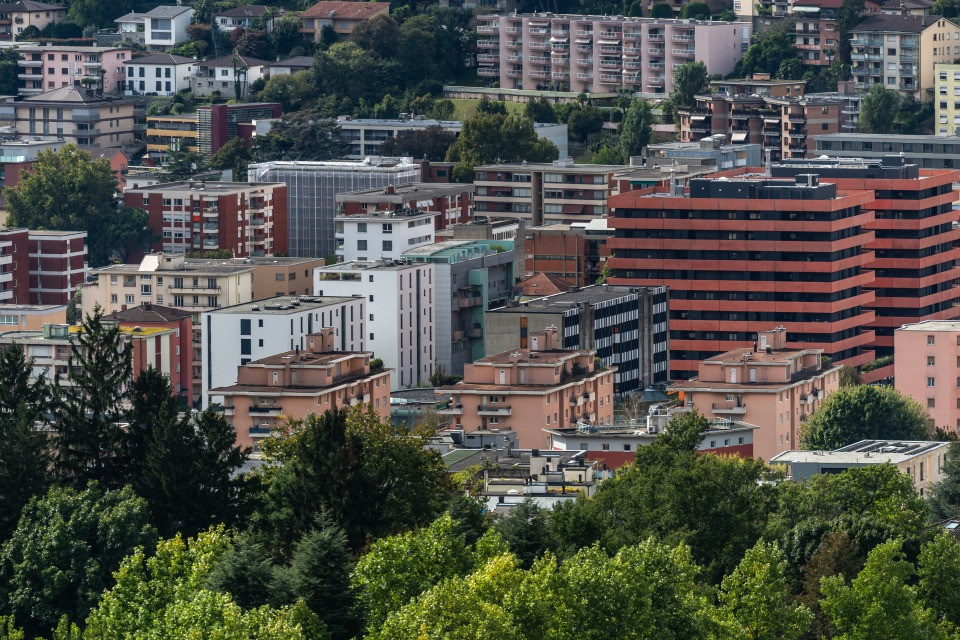 Affitti stabili in Svizzera nel mese di ottobre, calo in Ticino