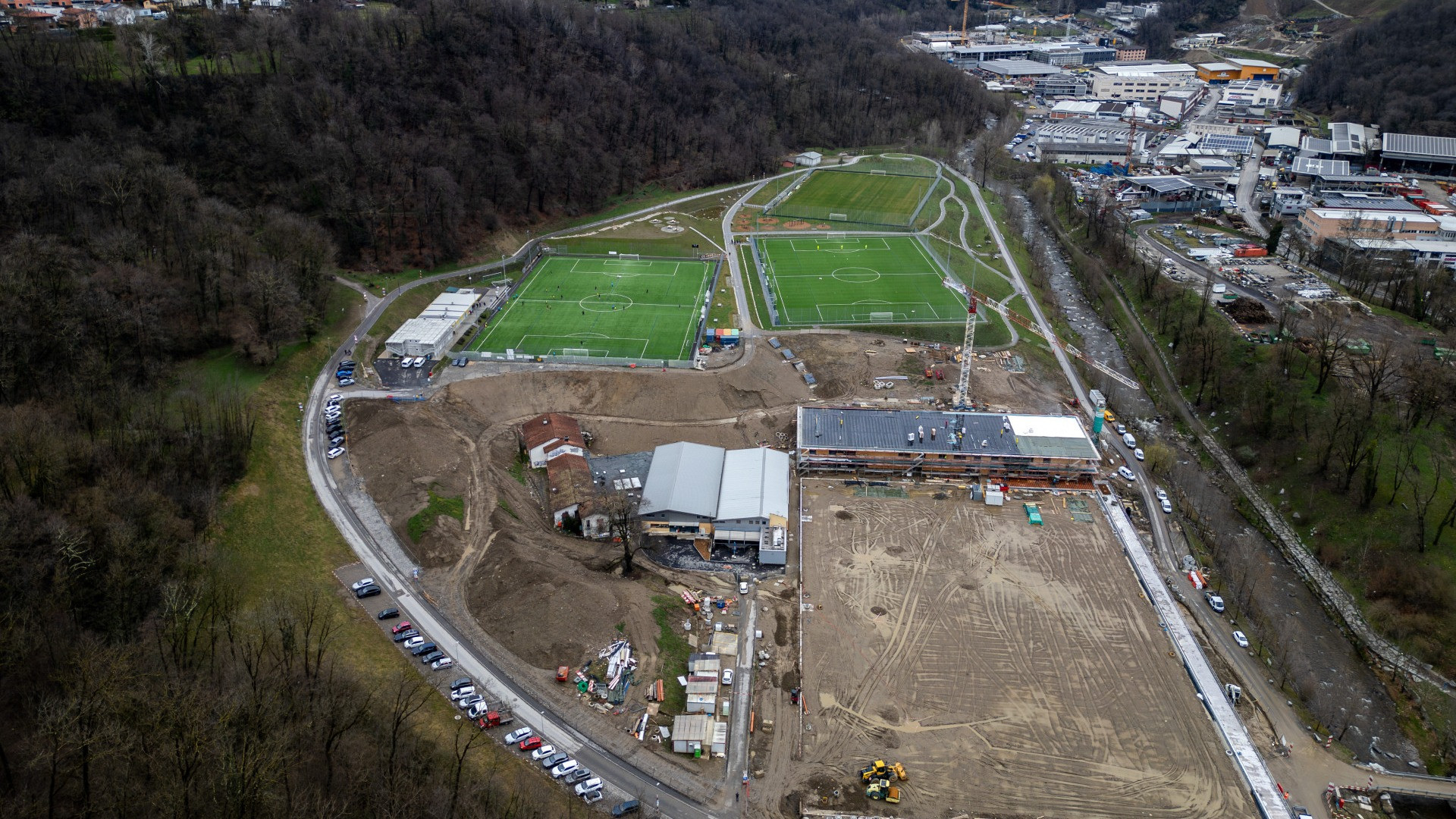 Sorpasso di spesa al Maglio, un «sì» a naso turato