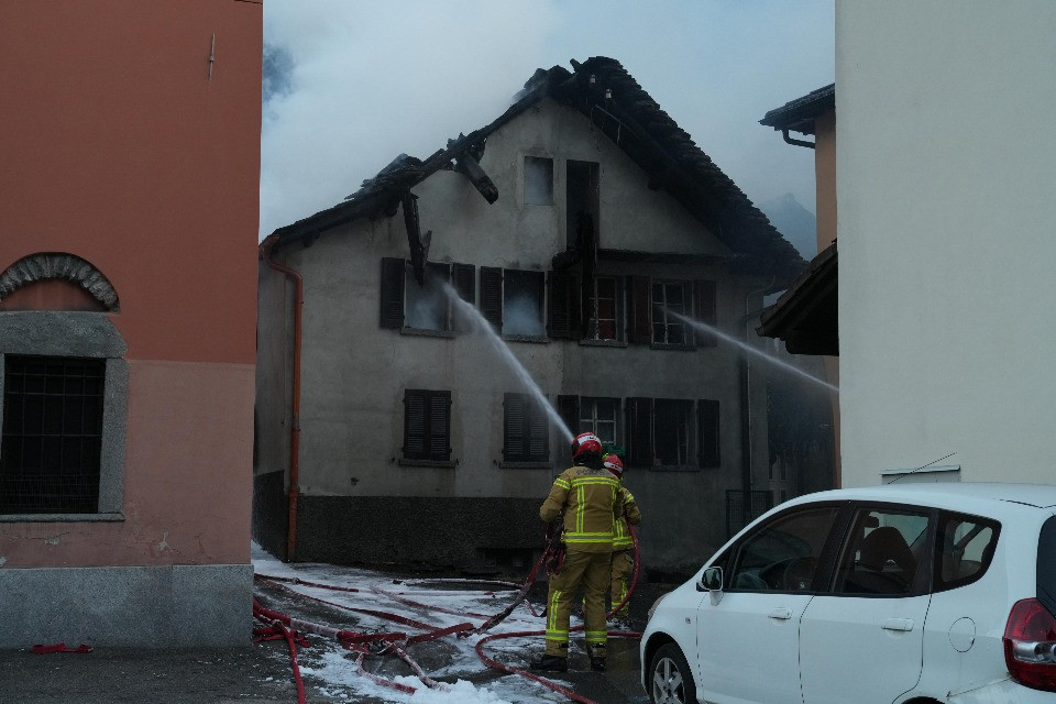 Domato l'incendio in un'abitazione a Bodio