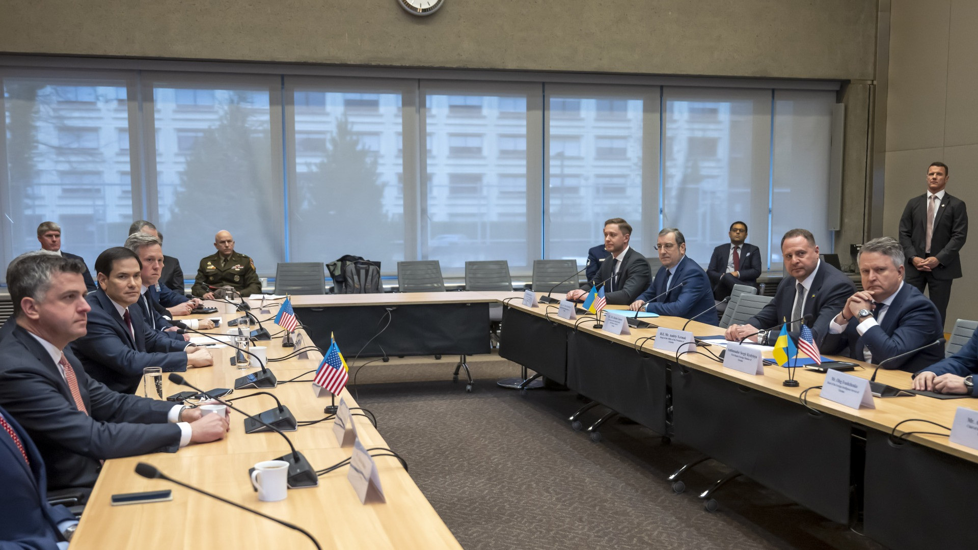 «La Russia deve accettare l'accordo con l'Ucraina»