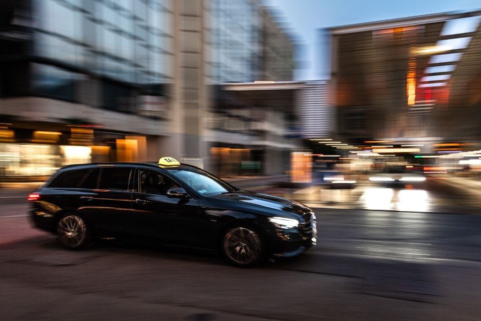 «Lo spirito della mozione non è statalizzare i taxi»