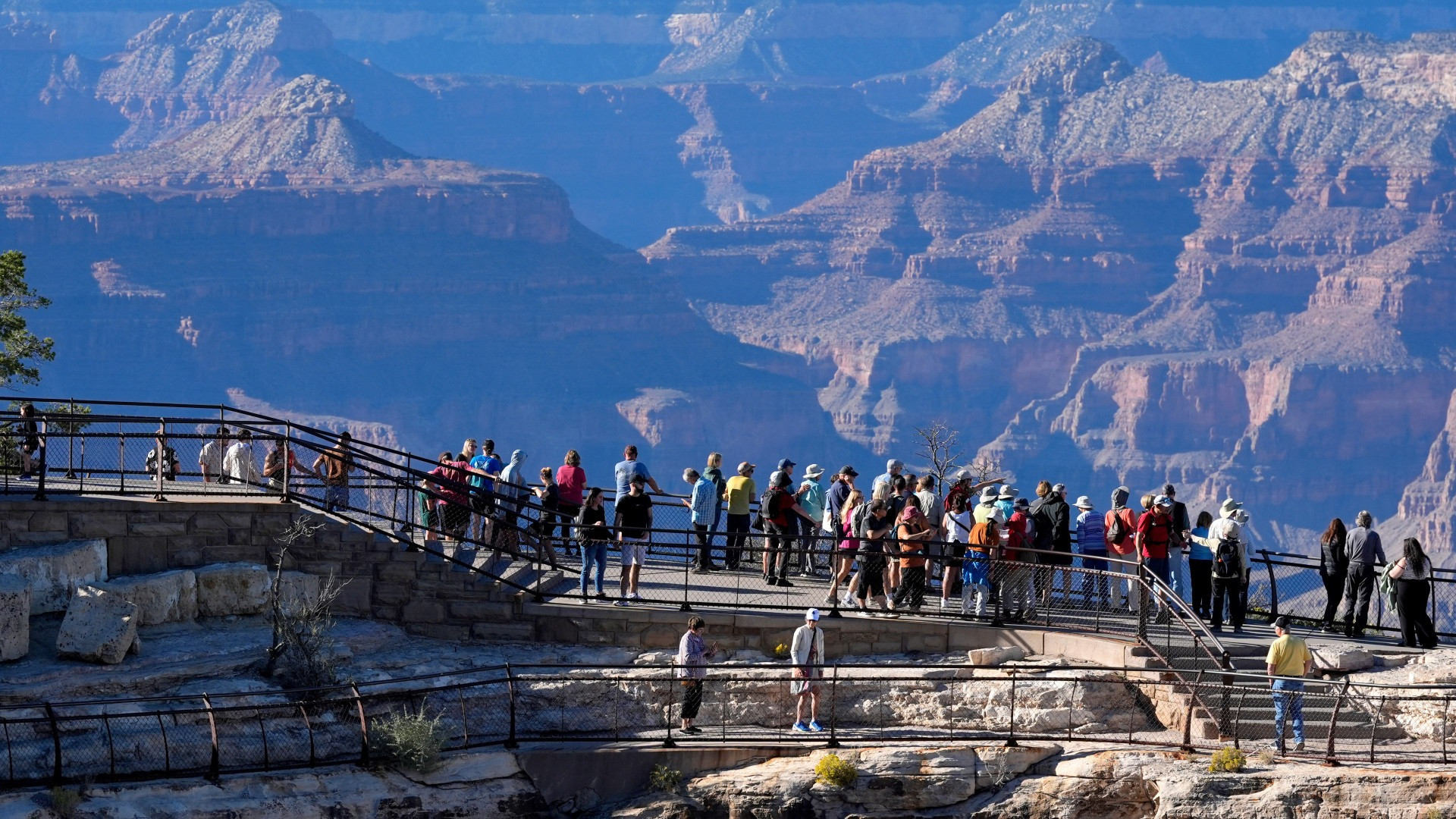 Stangata in arrivo per i turisti internazionali nei parchi UA