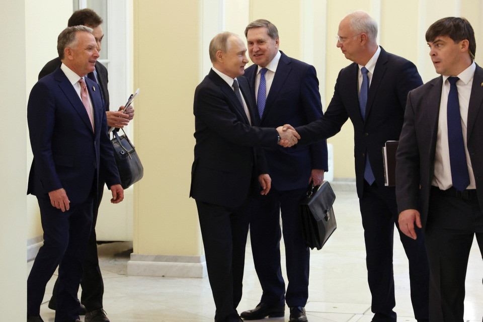 La fretta di Trump, i vantaggi di Putin