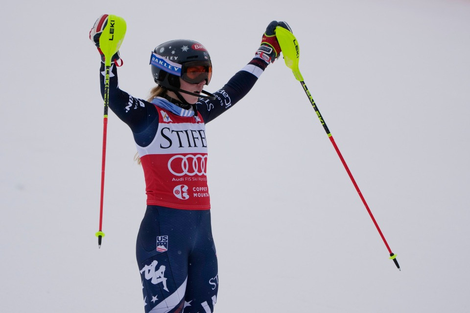 Shiffrin intoccabile, Holdener ai piedi del podio