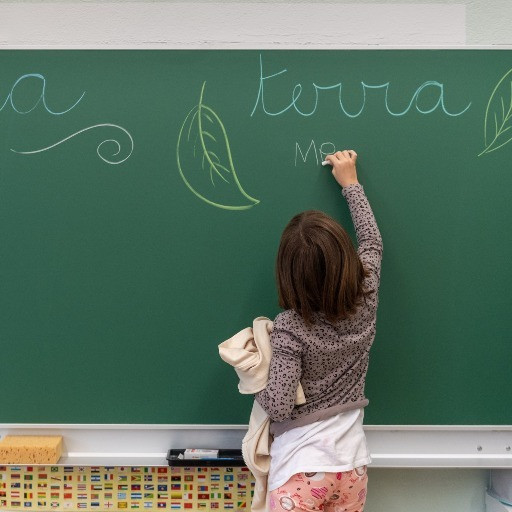 Ci sono troppi docenti di italiano: la formazione sarà ogni tre anni