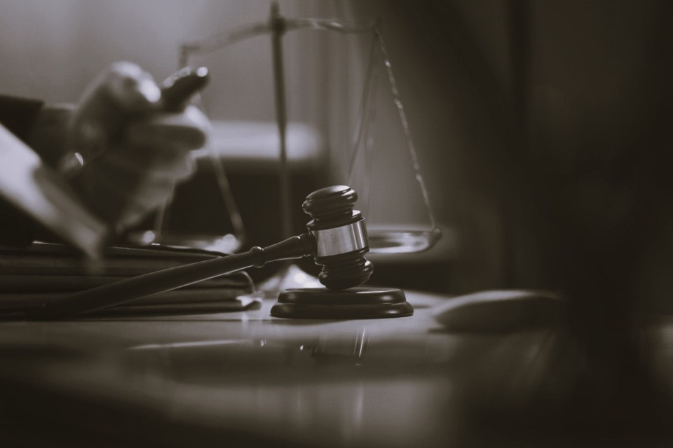 A processo a Lugano un terzetto autore di numerosi furti