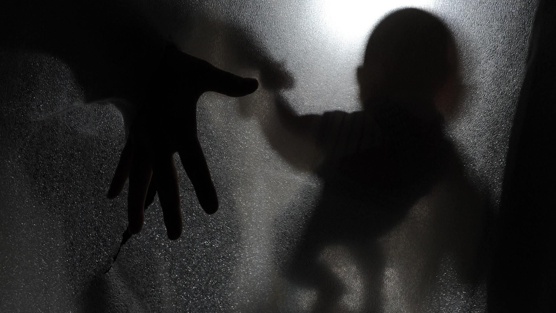 «Stop alle scappatoie per il materiale pedocriminale su pagine web, TikTok, Instagram e simili»