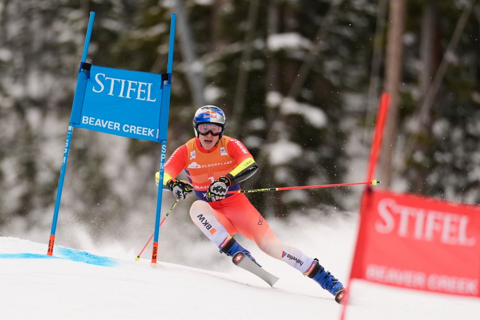 Marco Odermatt davanti a tutti a Beaver Creek