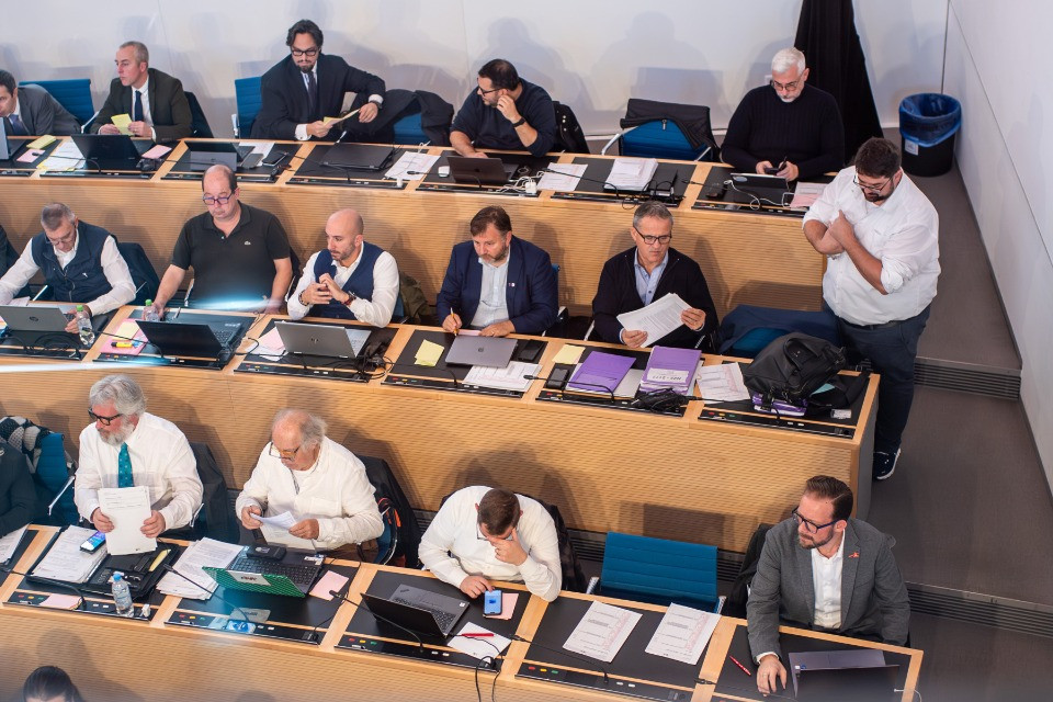 Lega e UDC si alleano per i conti in pareggio