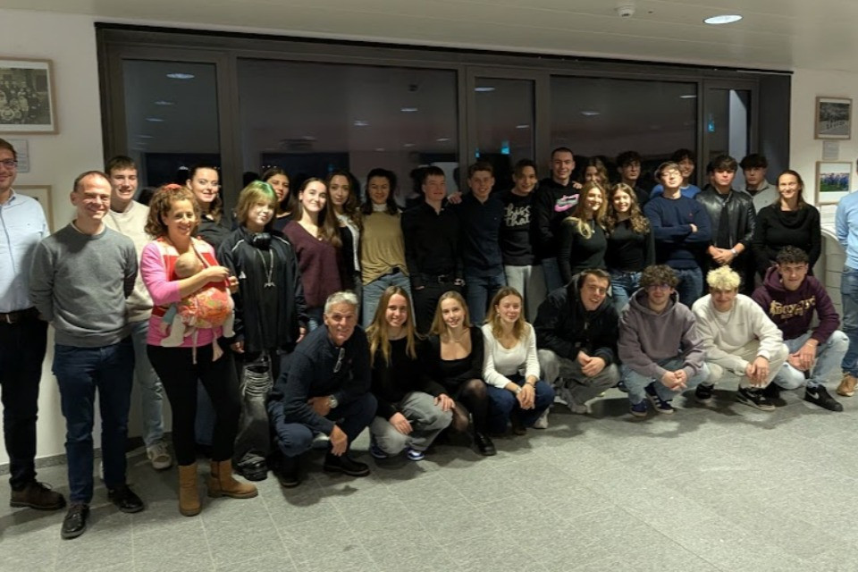 Capriasca e Ponte Capriasca celebrano i neo-diciottenni con una serata tra impegno sociale e convivialità